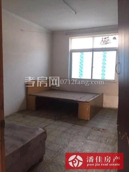 榮欣景城大三房精裝修120平證滿稅低60萬