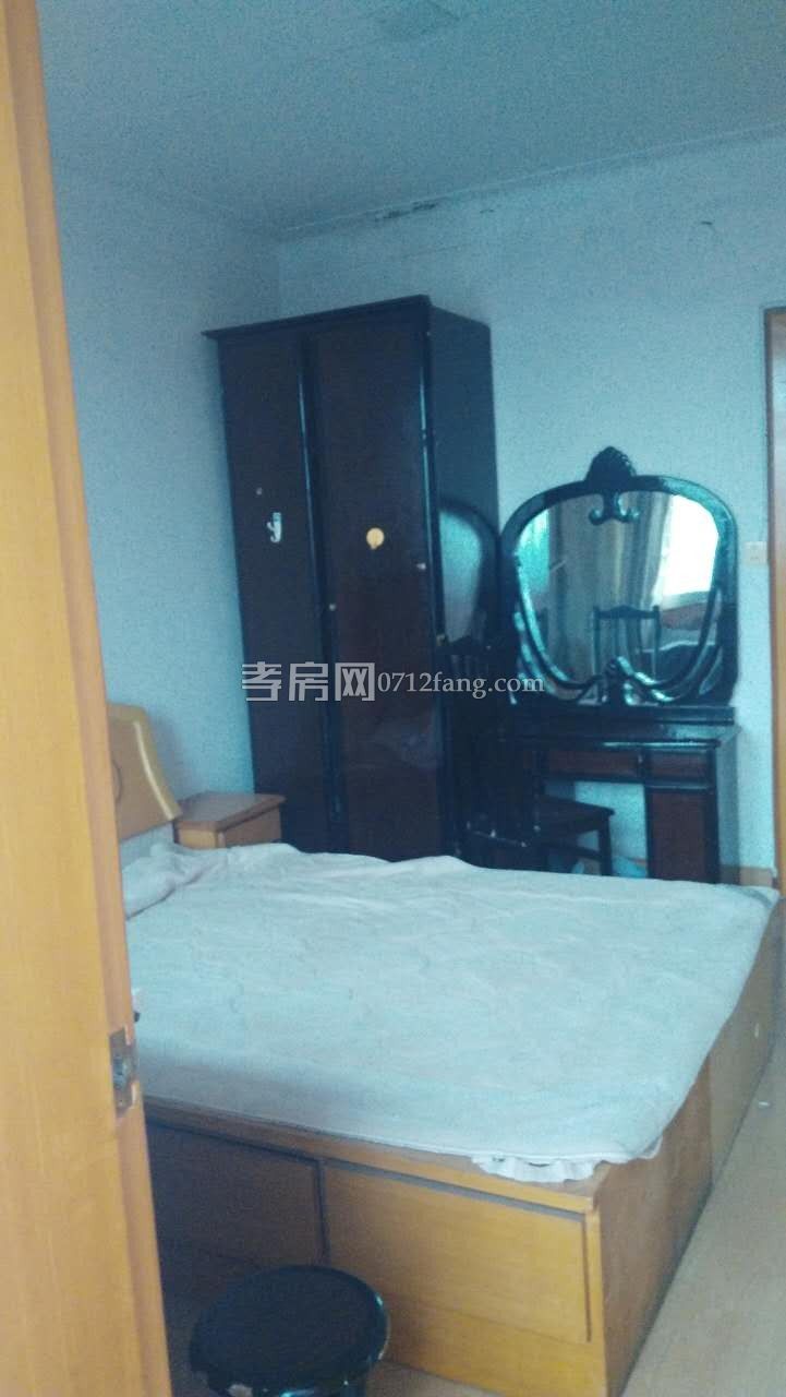 春潮花園精裝房2室2廳