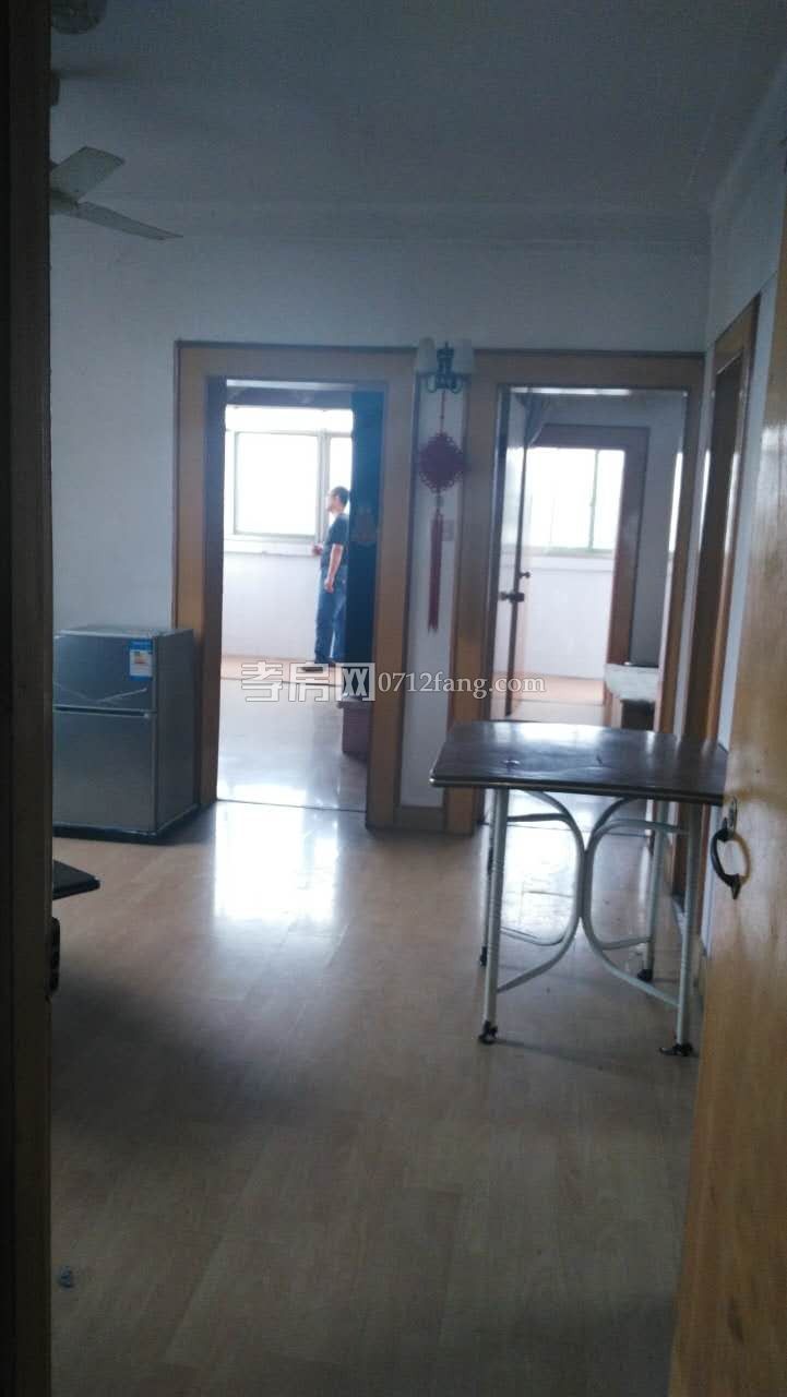 春潮花園精裝房2室2廳