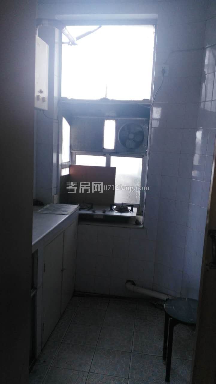 春潮花園精裝房2室2廳