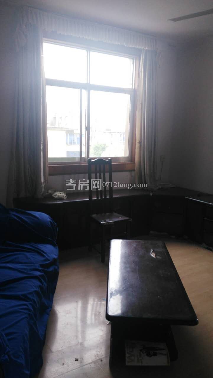 春潮花園精裝房2室2廳