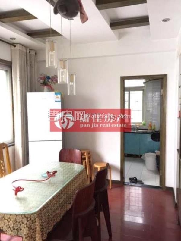 中都巴黎城3室2廳1衛(wèi)95平毛坯中層