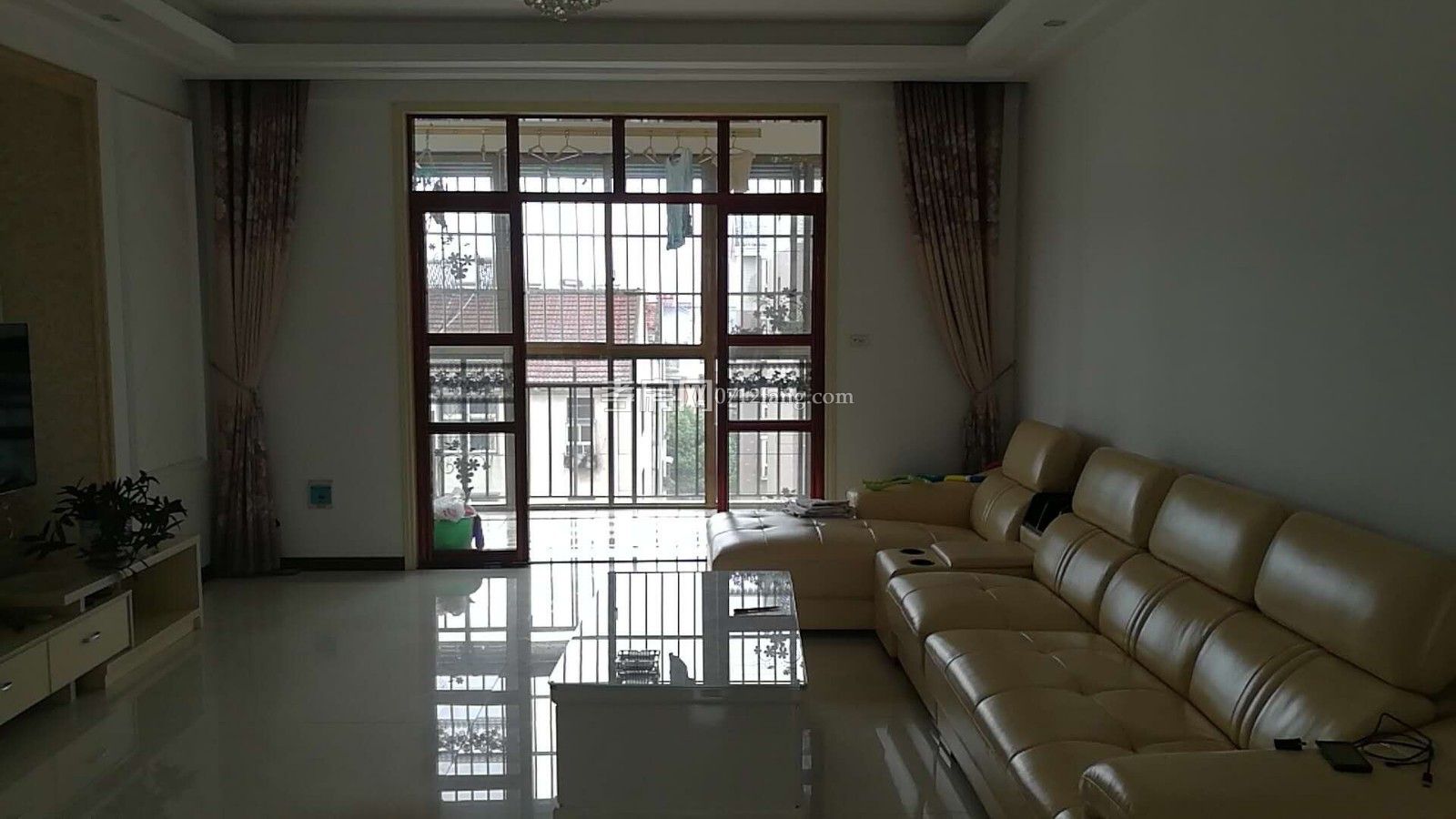 三面采光南北通透香港城一期4室2廳2衛(wèi)139送20平觀景房