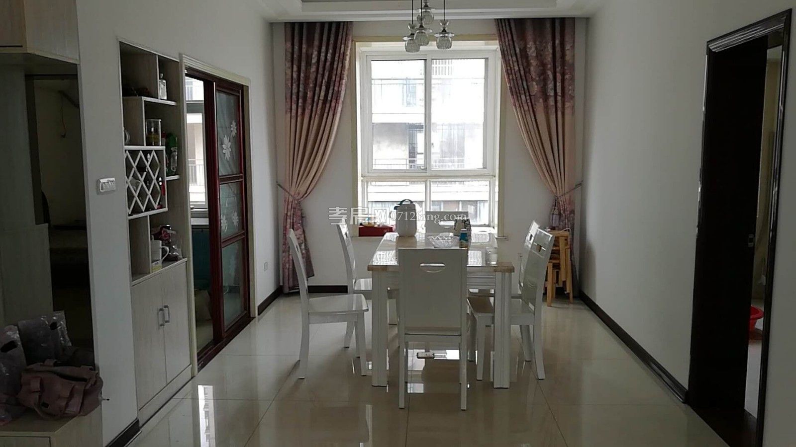 三面采光南北通透香港城一期4室2廳2衛(wèi)139送20平觀景房