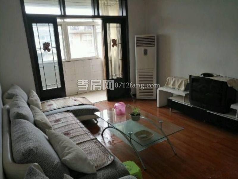 城站路煙草宿舍3室1樓文昌中學(xué)公攤少使用面積大好停車