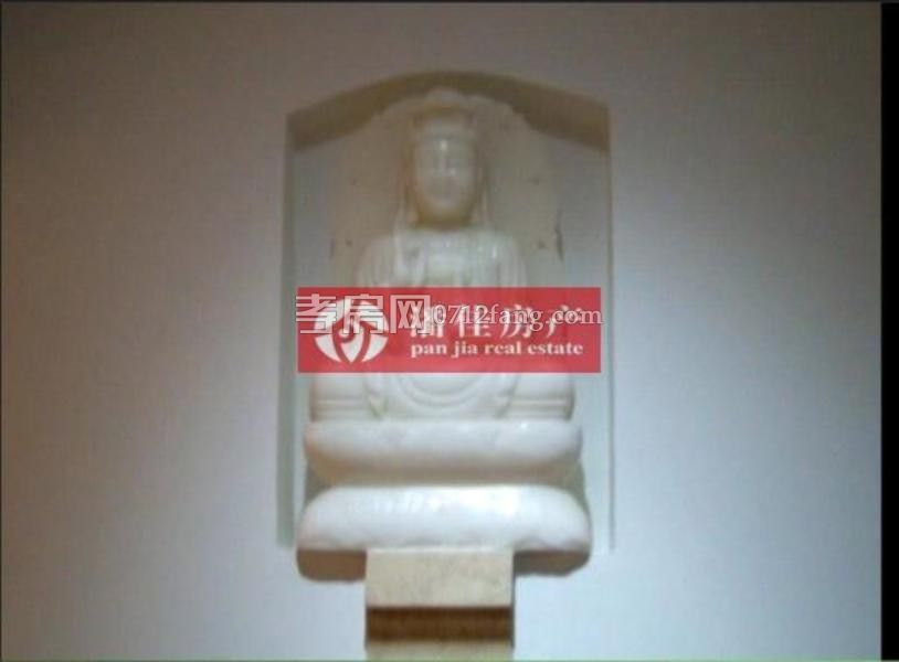 同升小區(qū)長征路上帶20平米車庫1/6樓126.4毛坯50萬