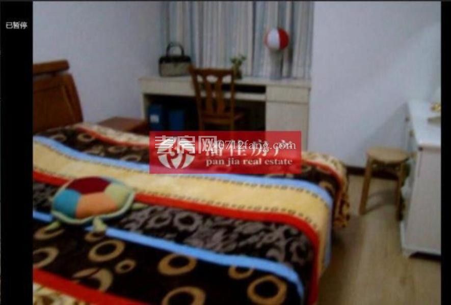 同升小區(qū)長征路上帶20平米車庫1/6樓126.4毛坯50萬