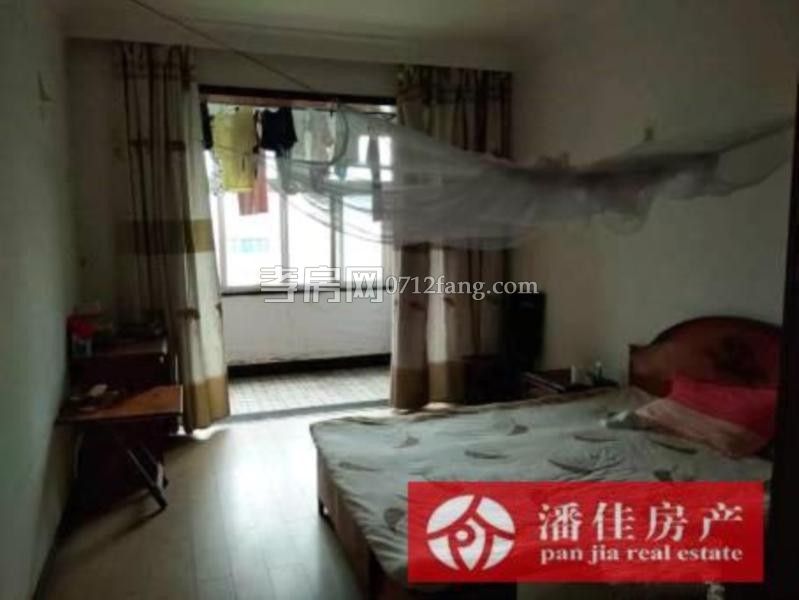 濱湖天地菊苑3室2廳2衛(wèi)114平毛坯觀景高層