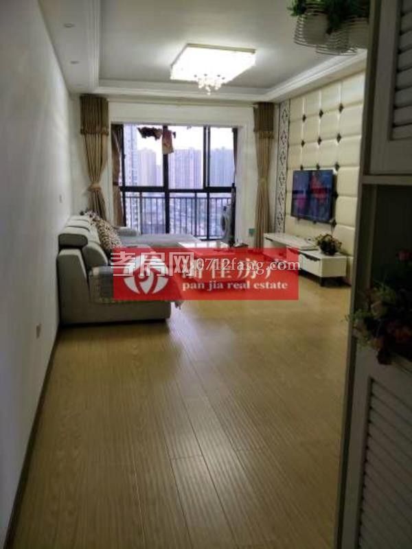 星河天街3室2廳1衛(wèi)2陽(yáng)臺(tái)97送15平觀景高層