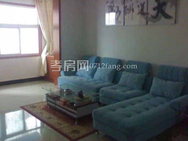 降價了！航空路三室兩廳一衛(wèi)4/6簡單裝修131平米