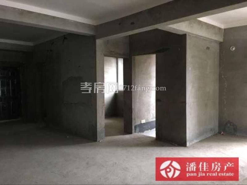 滿五 槐蔭天地4室2廳2衛(wèi)154平精裝修電梯中層