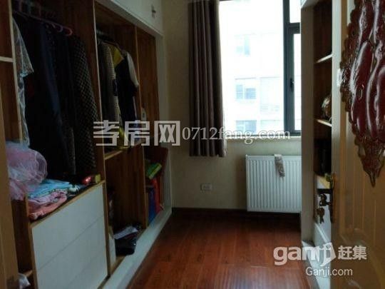 水木清華簡(jiǎn)裝房3室3/6樓53萬(wàn)