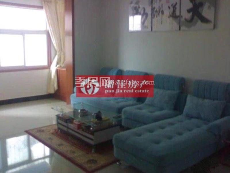 滿二宇濟(jì)商貿(mào)城100平精裝修文化路 楚環(huán)中學(xué)3樓