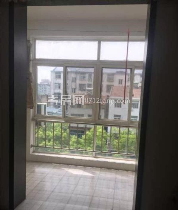 孝柴小區(qū)精裝房3室5/7樓