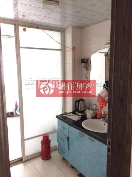 【潘佳房產(chǎn)推薦】【滿五 全洲國際北區(qū)132平米精裝11樓78萬】