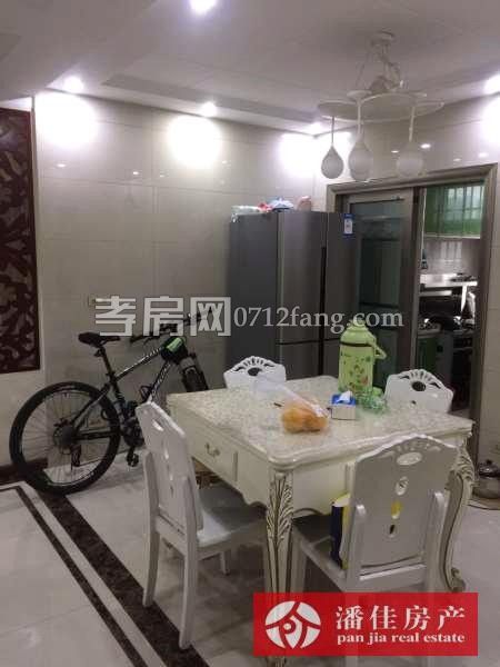 【潘佳房產(chǎn)推薦】【宇濟城中城2/6層131平米簡裝南北通透有院子方便停車60萬】