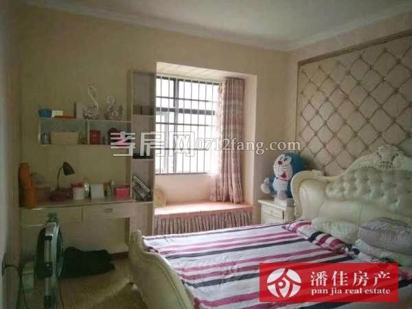 【潘佳房產(chǎn)推薦】【宇濟城中城2/6層131平米簡裝南北通透有院子方便停車60萬】