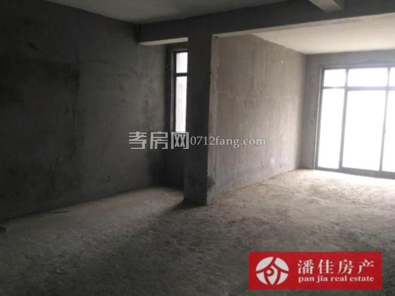 送入戶花園！中建國際一期中層114南北通透