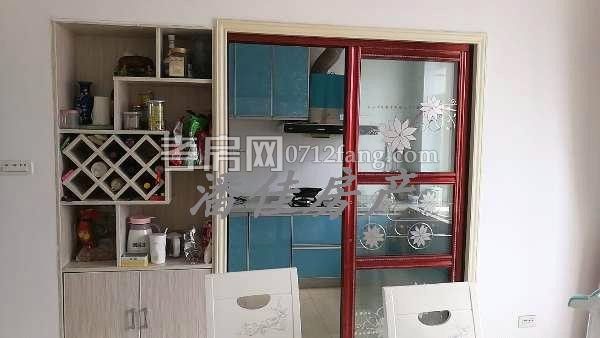 【潘佳房產(chǎn)推薦】【翡翠名都 中層102平米全新精裝75萬】