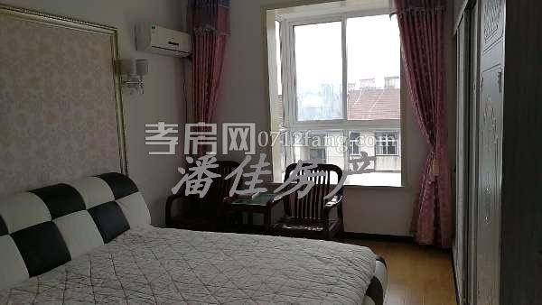 【潘佳房產(chǎn)推薦】【翡翠名都 中層102平米全新精裝75萬】