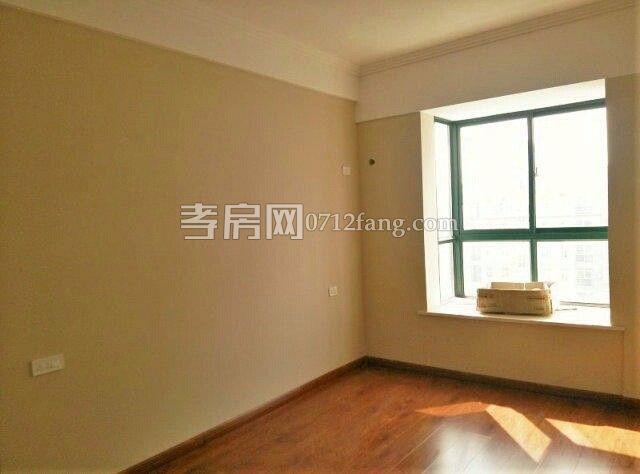 温馨家园（乾坤大道交通银行对面）