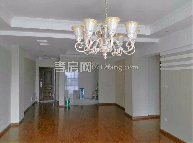 温馨家园（乾坤大道交通银行对面）