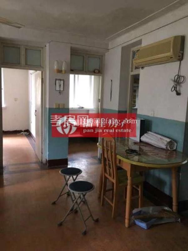 滿二宇濟(jì)商貿(mào)城100平精裝修文化路 楚環(huán)中學(xué)3樓