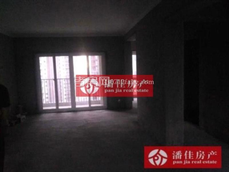 中都巴黎城3室2廳1衛(wèi)95平毛坯中層