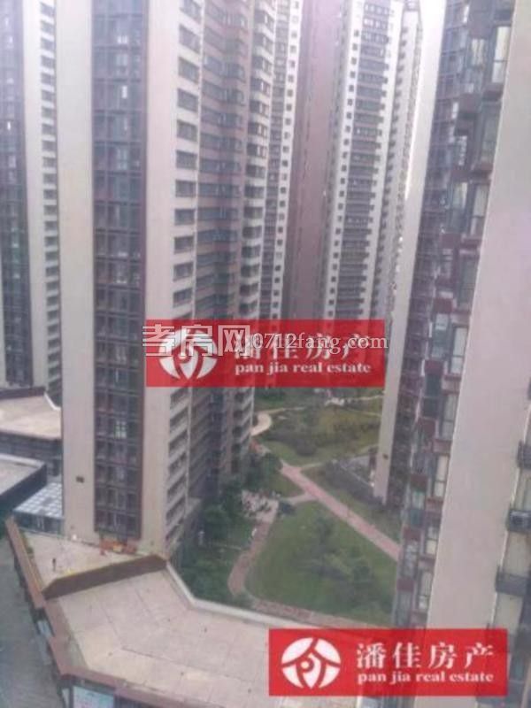 中都巴黎城3室2廳1衛(wèi)95平毛坯中層