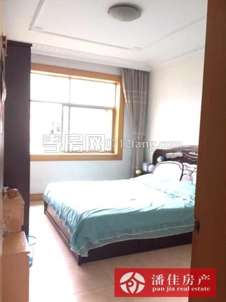 【潘佳房產(chǎn)推薦】【隆中鑫城南北通透 大陽臺129.5平精裝帶家電50萬】