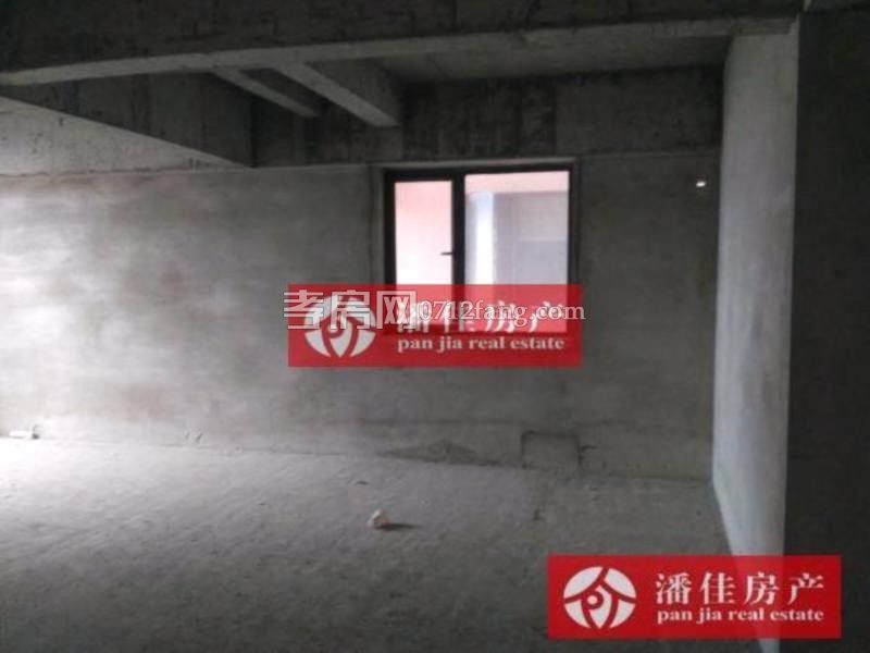 滿兩年北京二路玉泉 旁144.5平3樓