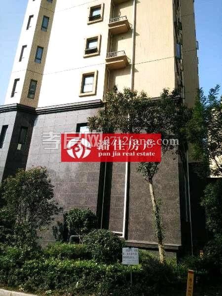 【潘佳房產(chǎn)推薦】灣流匯中間樓層110平米毛坯90萬(wàn)