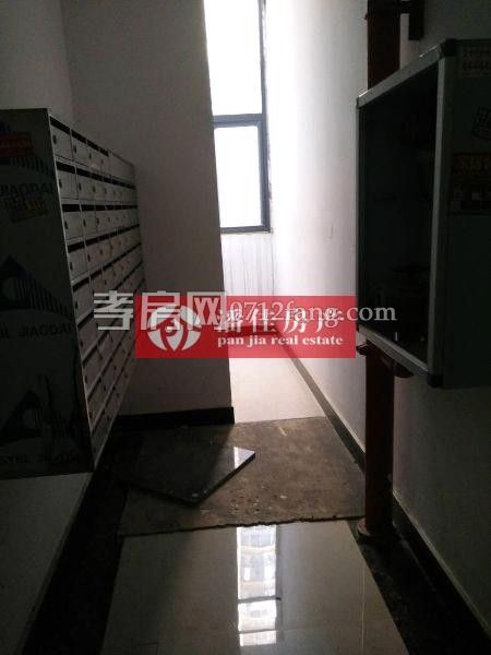 【潘佳房產(chǎn)推薦】灣流匯中間樓層110平米毛坯90萬(wàn)