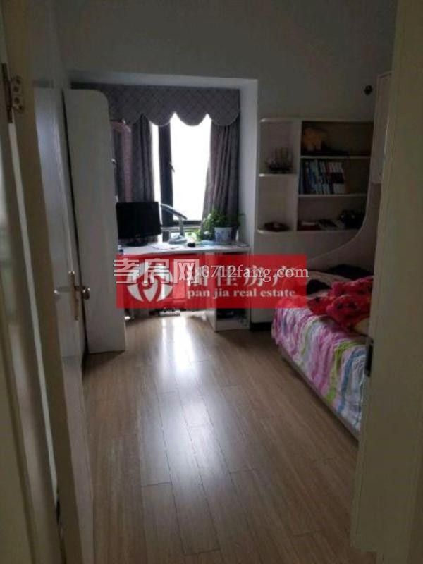 滿兩年北京二路玉泉 旁144.5平3樓