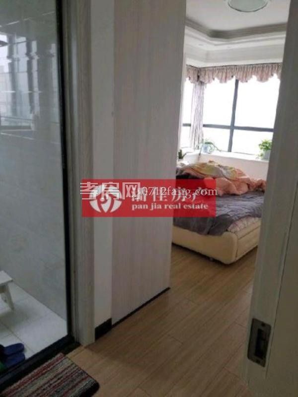 滿兩年北京二路玉泉 旁144.5平3樓