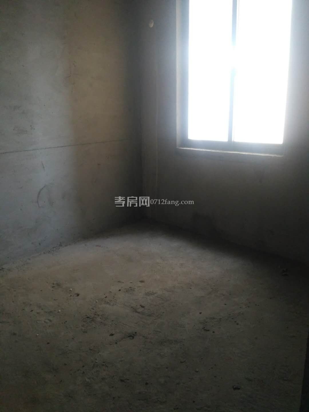 掛口小區(qū)大三房，精裝修，送全套家電，拎包入住