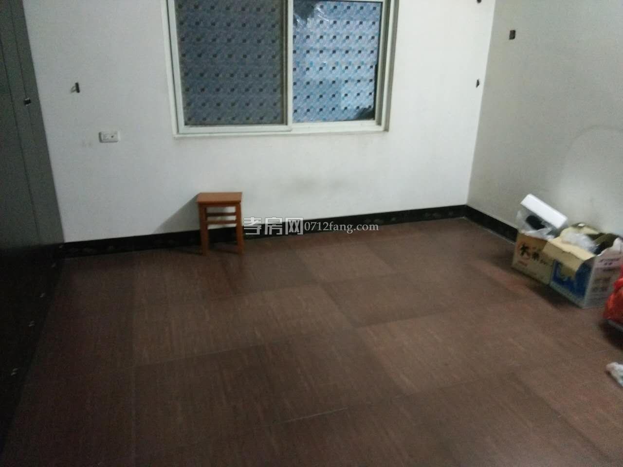 水木清華簡裝房3室3/6樓53萬