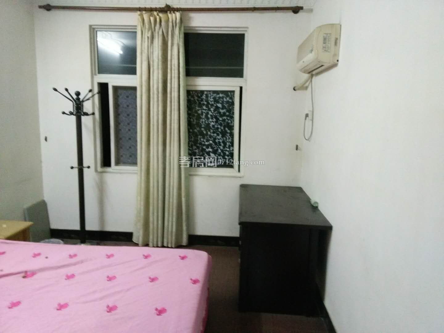 水木清華簡裝房3室3/6樓53萬