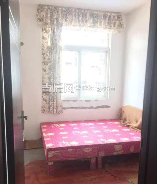 孝柴小區(qū)精裝房3室5/7樓