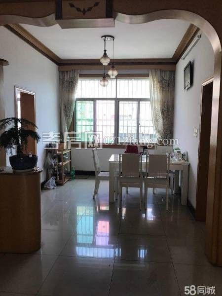 八里街簡單裝修2/6樓3室30萬