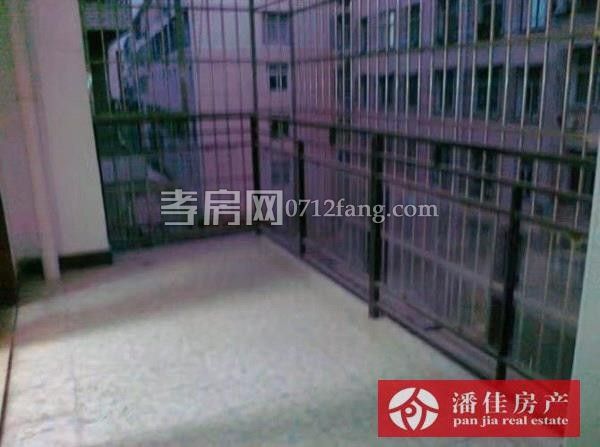 【潘佳房產(chǎn)推薦】鐵軍花園城站路火車站附近2/4樓121.75平米簡裝43萬