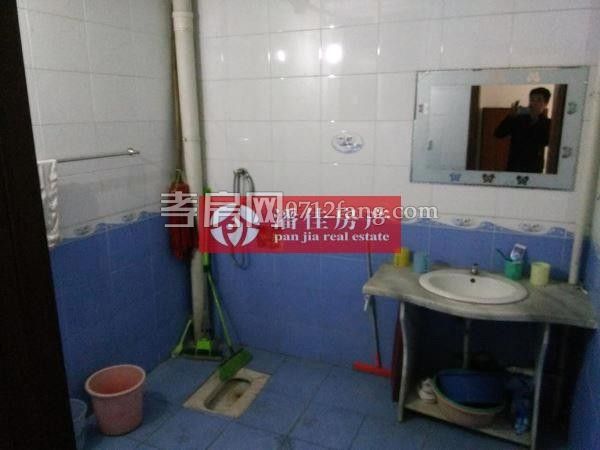 【潘佳房產(chǎn)推薦】【理絲小區(qū)98.21平米5/6樓三個大房南北通透】