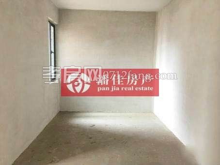 【潘佳房產(chǎn)推薦】灣流匯中間樓層110平米毛坯90萬(wàn)