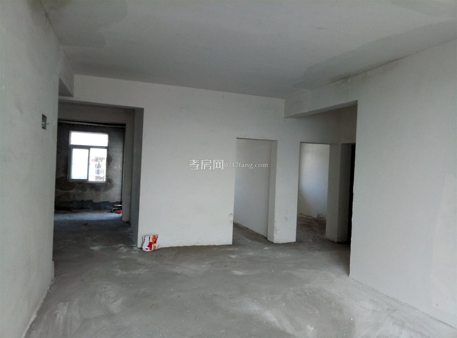 陽(yáng)光美苑500米房子便宜賣(mài)