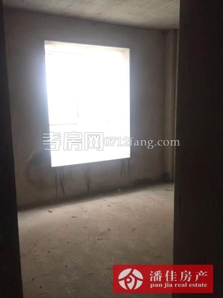 【潘佳房產(chǎn)推薦】【陽(yáng)光美苑90.28平米2/6樓簡(jiǎn)裝溫馨兩房32萬】