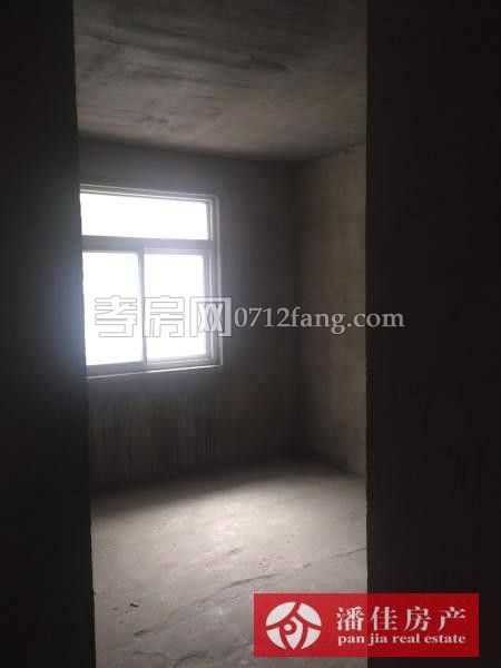 【潘佳房產(chǎn)推薦】【陽(yáng)光美苑90.28平米2/6樓簡(jiǎn)裝溫馨兩房32萬】