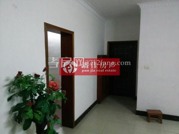 水木清華簡裝房3室3/6樓53萬