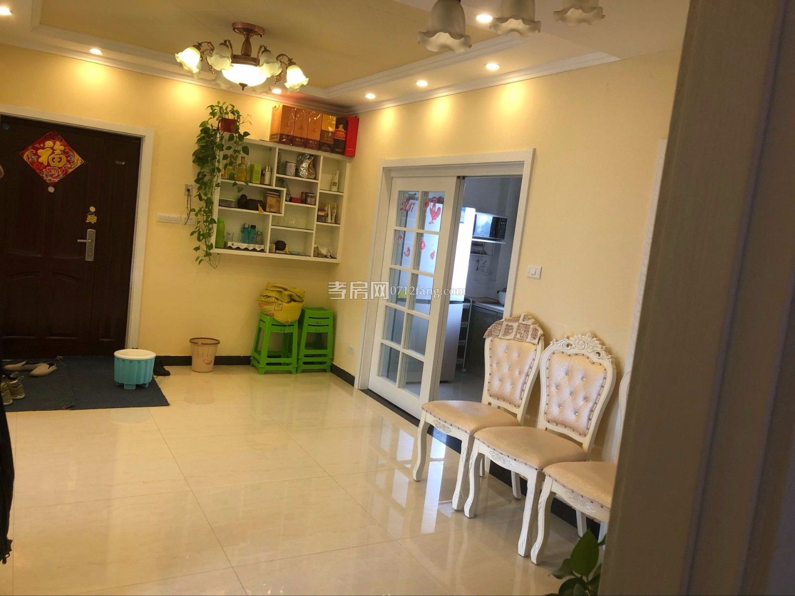 中建國際花園洋房豪裝大三房家具家電齊全5/6兩證滿二124.7平米售價(jià)121萬