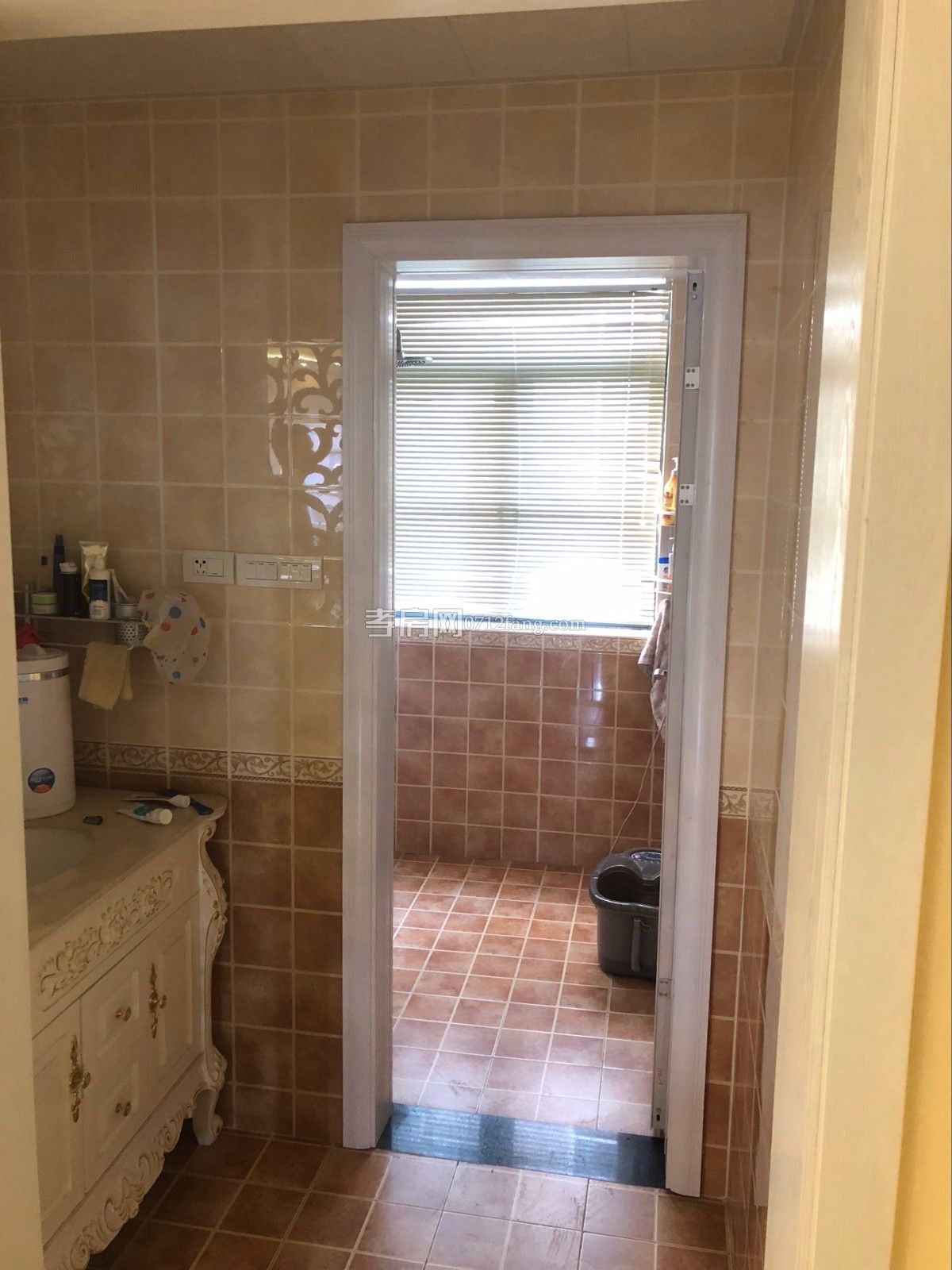 中建國際花園洋房豪裝大三房家具家電齊全5/6兩證滿二124.7平米售價(jià)121萬