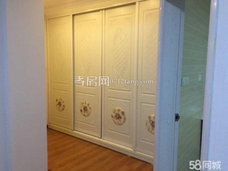 鼎觀世界3室2廳1衛(wèi)98平精裝修準(zhǔn)新房中間樓層